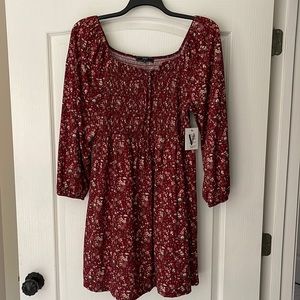 VIBE Women’s (size 1X) floral long sleeve dress